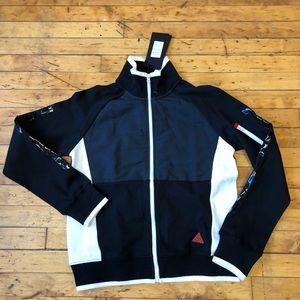 Black Pyramid hoodie